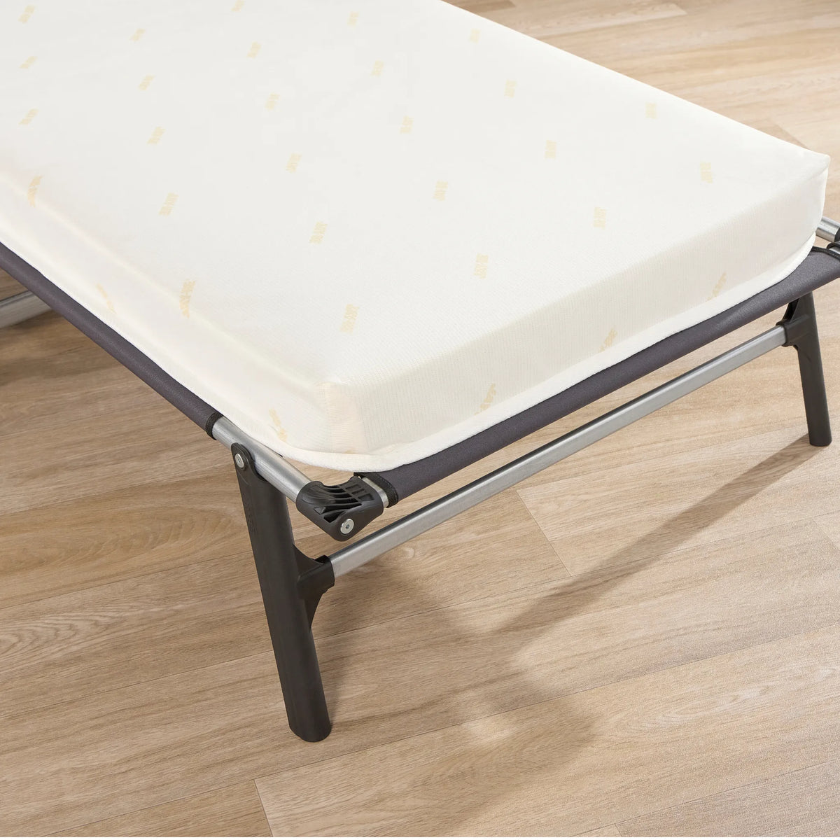 Visitor Folding Bed with Essential Mattress – mattress and corner frame detail close-up