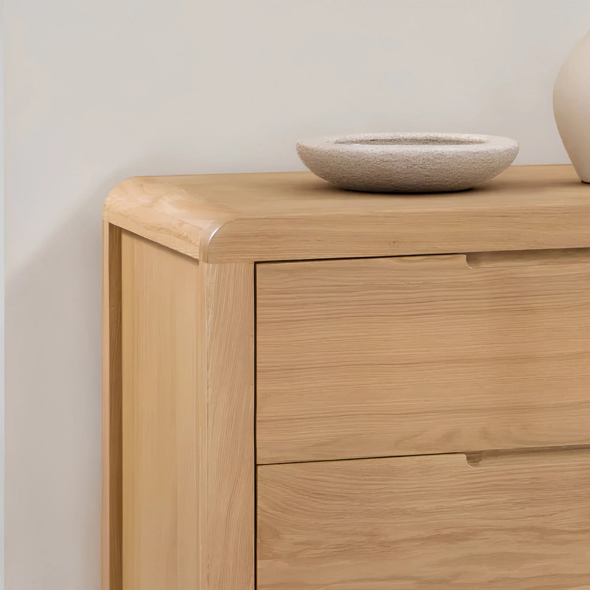 Curve Oak 5-Drawer Chest – top corner detail close-up