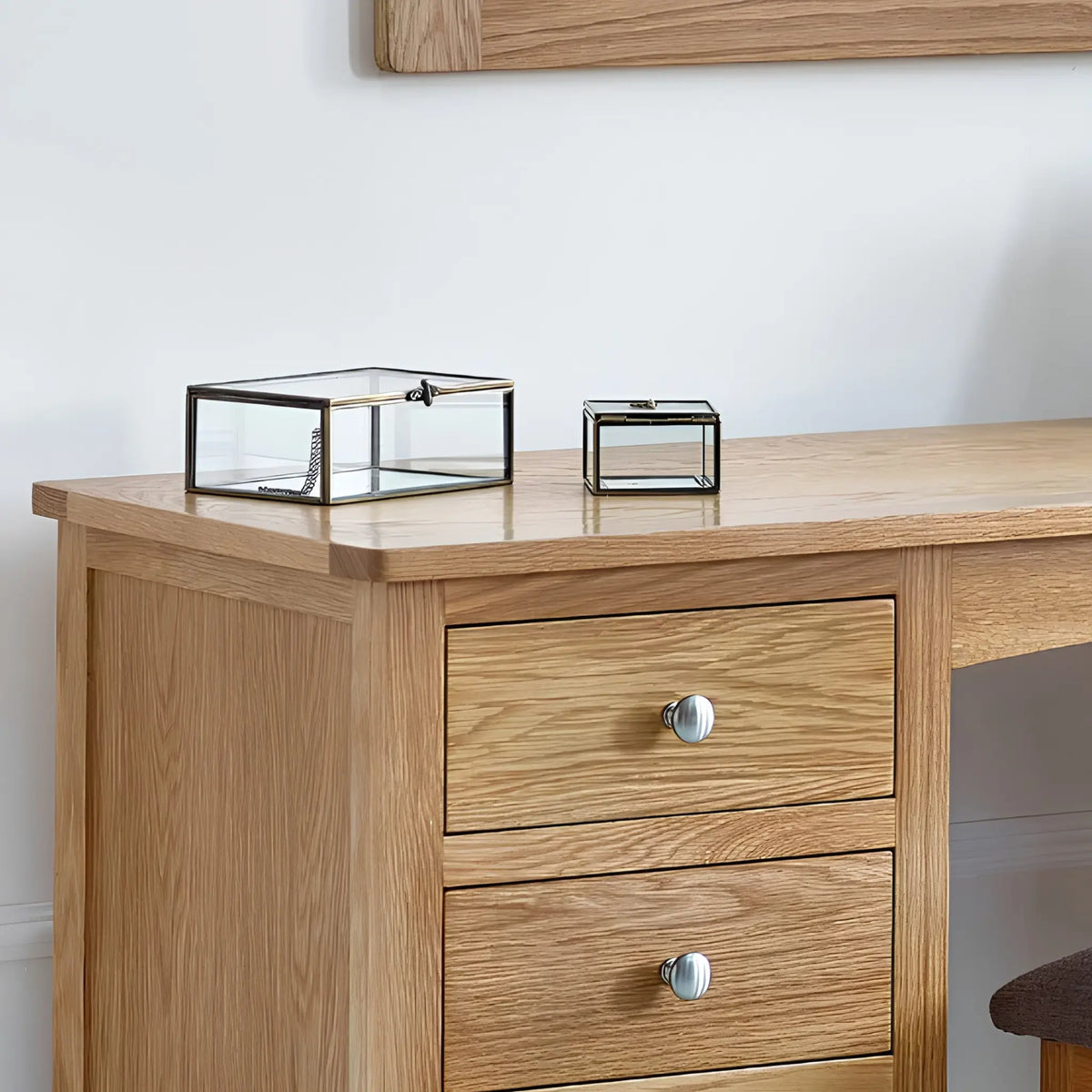 Mallory Oak 6-Drawer Dressing Table - drawer detail close-up