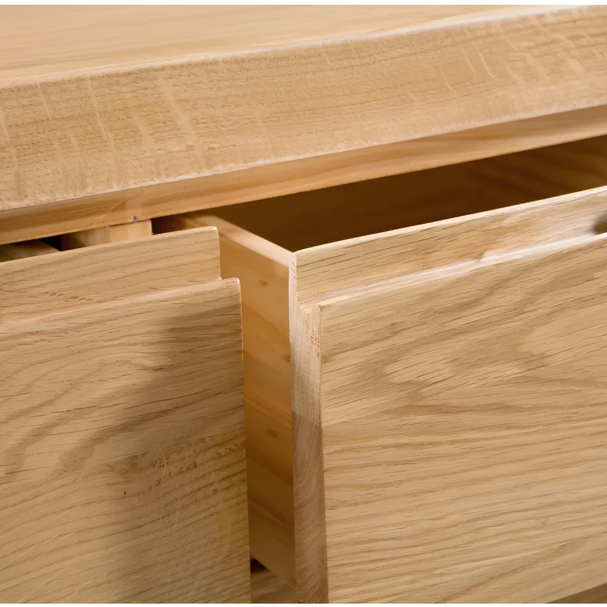 Curve Oak 5-Drawer Chest – open drawer detail close-up