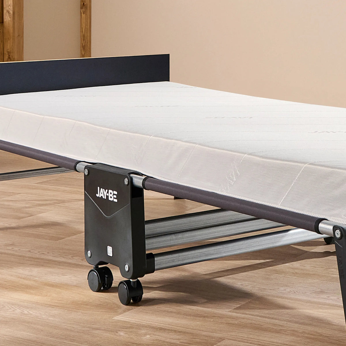 Rollaway Folding Bed with Comfort Mattress – close-up of frame and mattress