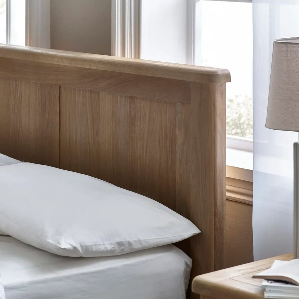 Memphis Limed Oak Bed