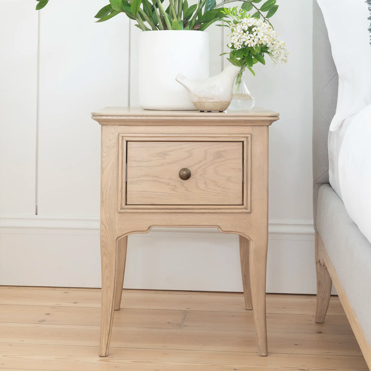 Toulon Oak 1-Drawer Bedside Table