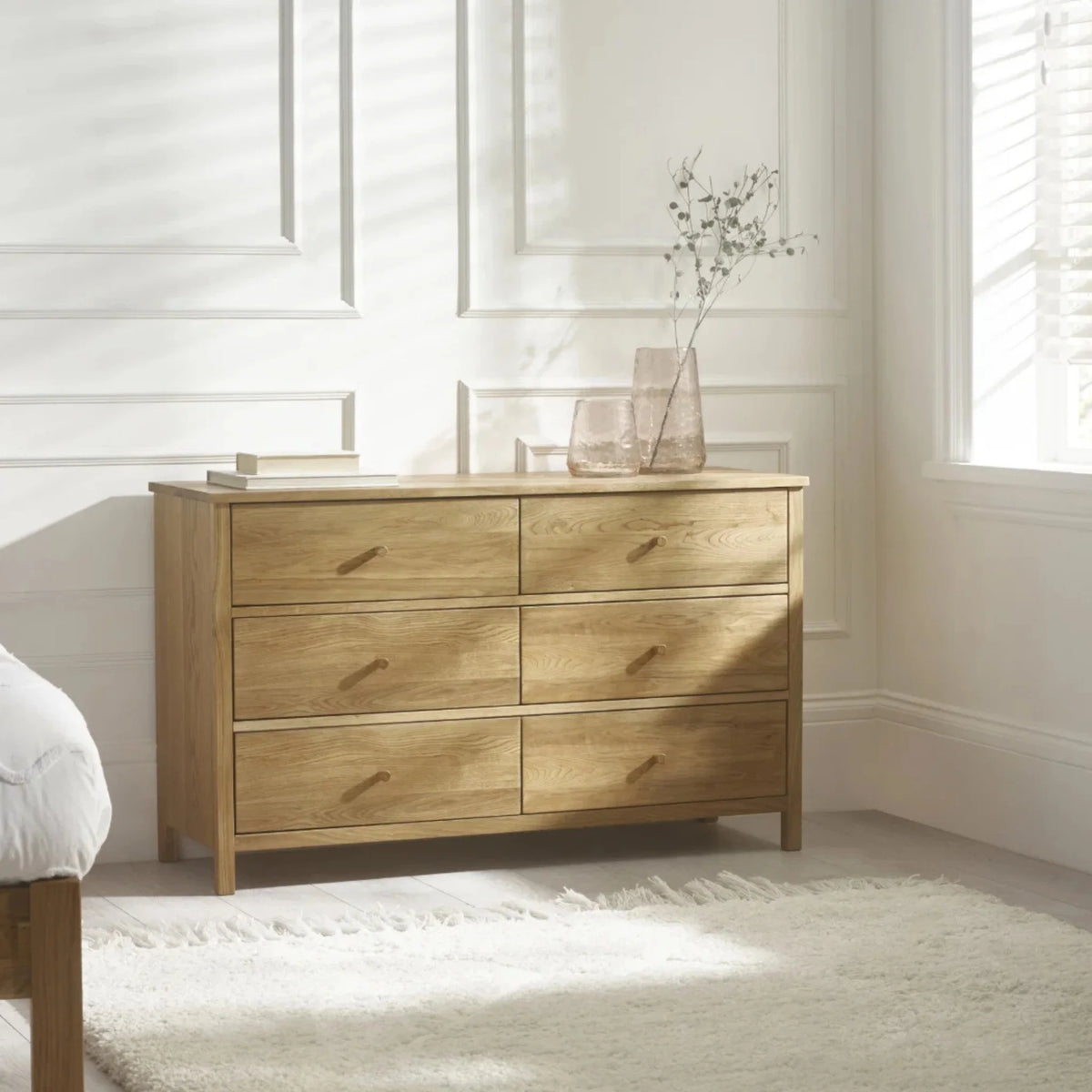Coxmoor Oak 6-Drawer Chest – front view