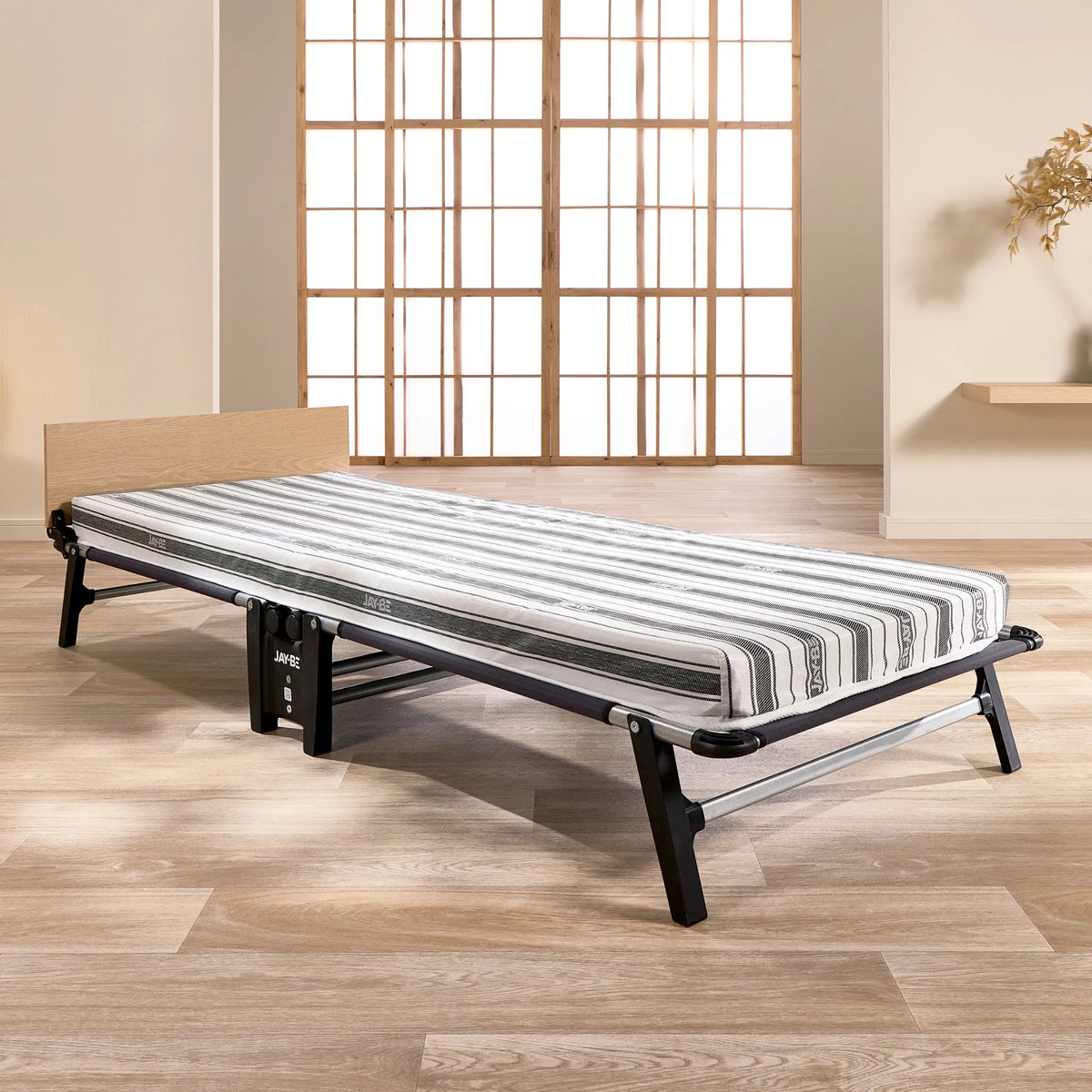 Quick Folding Bed with Comfort Mattress – front three-quarter view