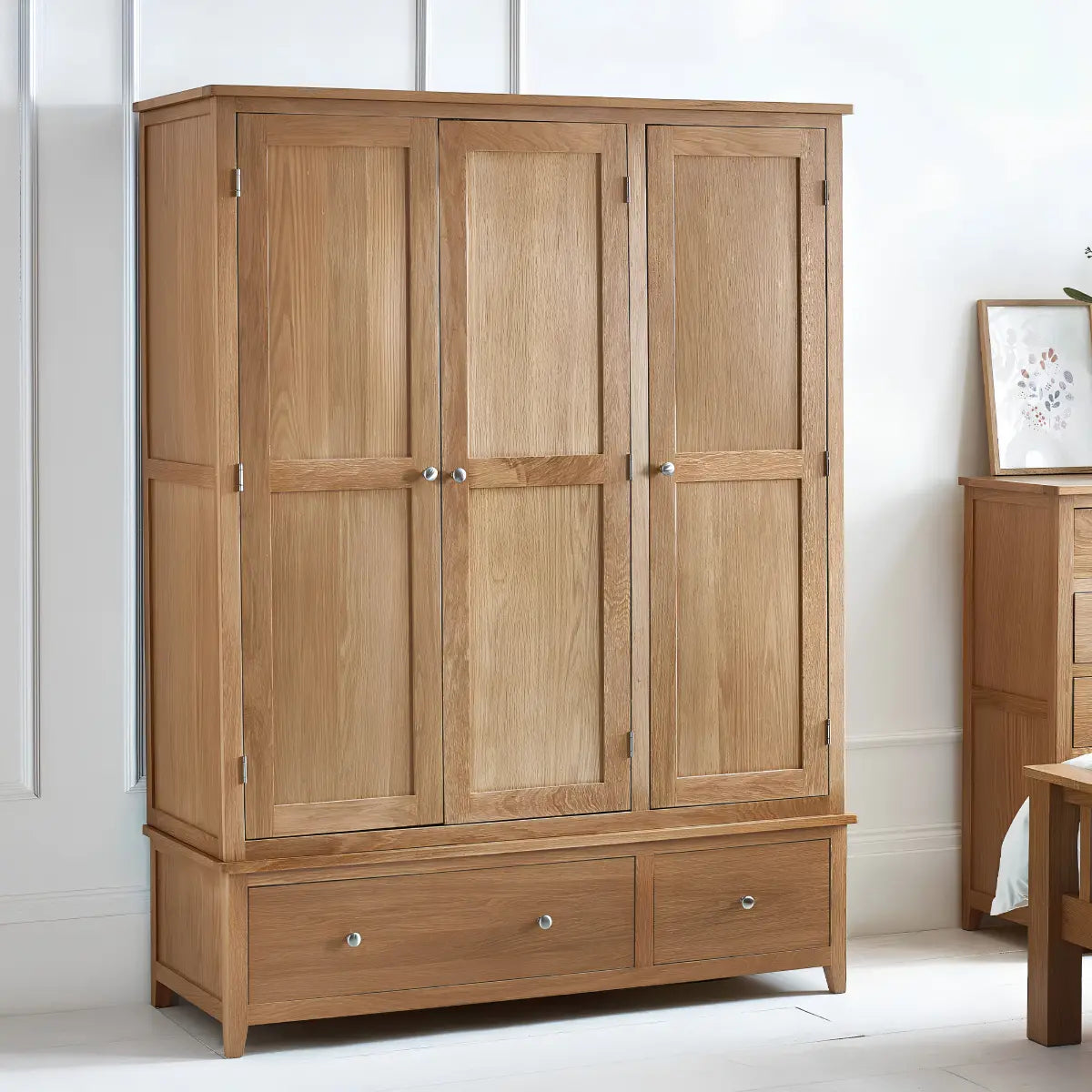 Mallory 3-Door Oak Wardrobe – front view