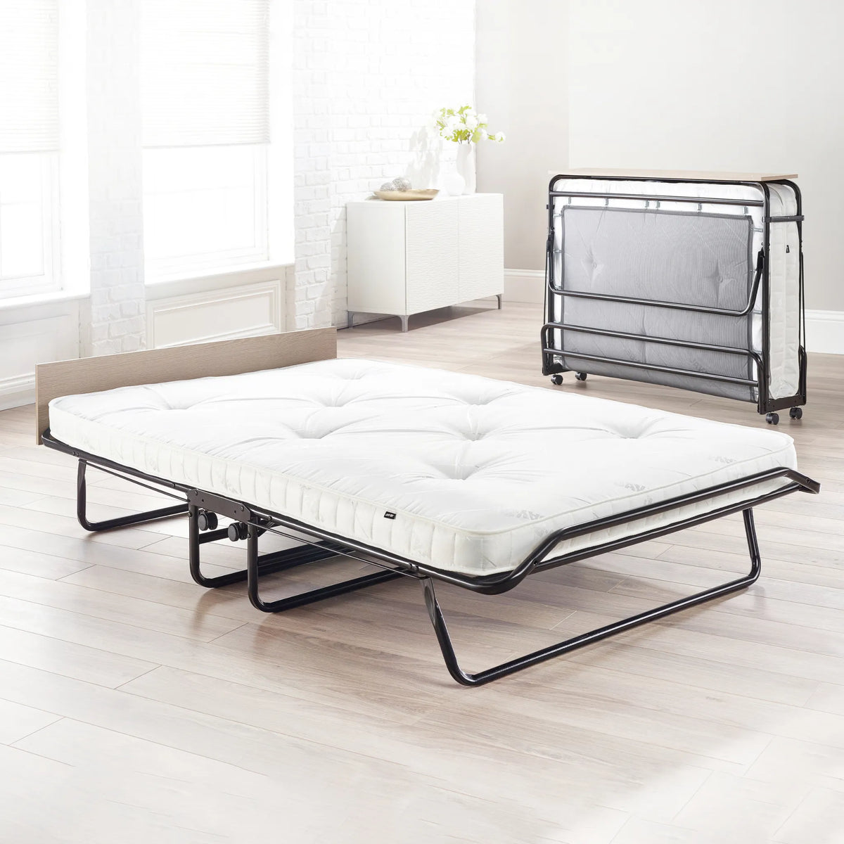 Supreme Folding Bed with Pocket Sprung Mattress – front view