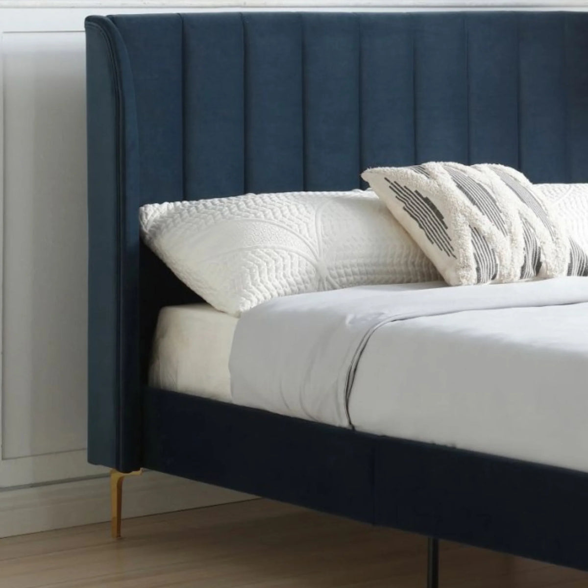 Avery Navy Velvet Bed – headboard close-up