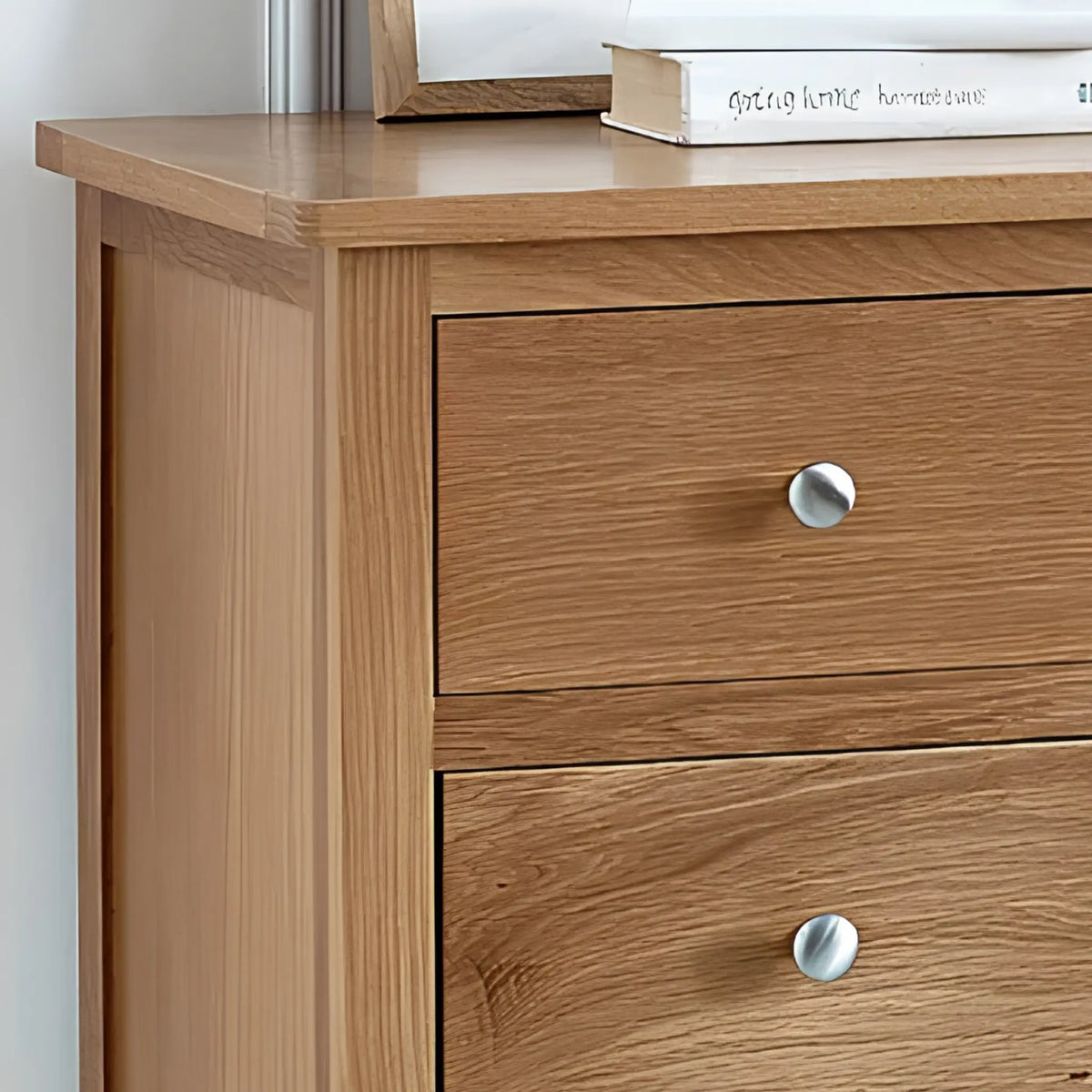 Mallory Oak 4-Drawer Chest – top surface close-up