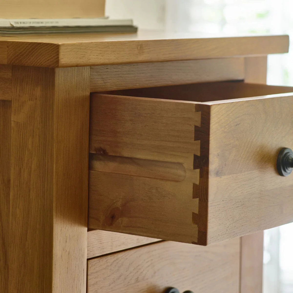Marlborough Oak 7-Drawer Chest – open drawer showing dovetail joint detail close-up