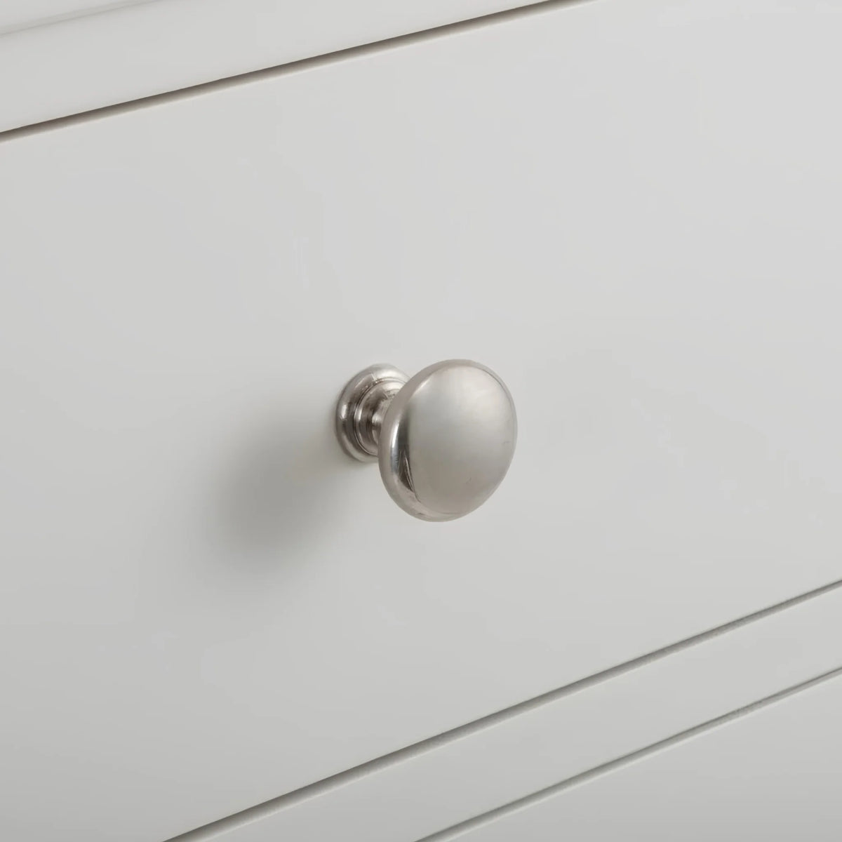 Clermont White Wooden 2-Drawer Bedside Chest – drawer handle detail close-up