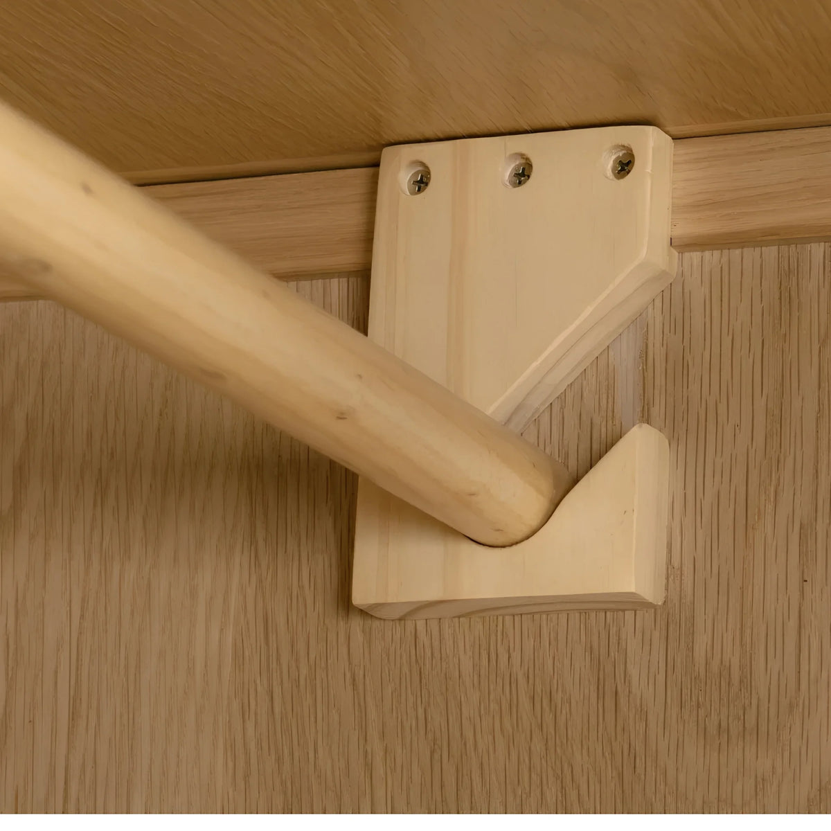 Cotswold Oak 2-Door Combination Wardrobe – internal hanging rail detail close-up