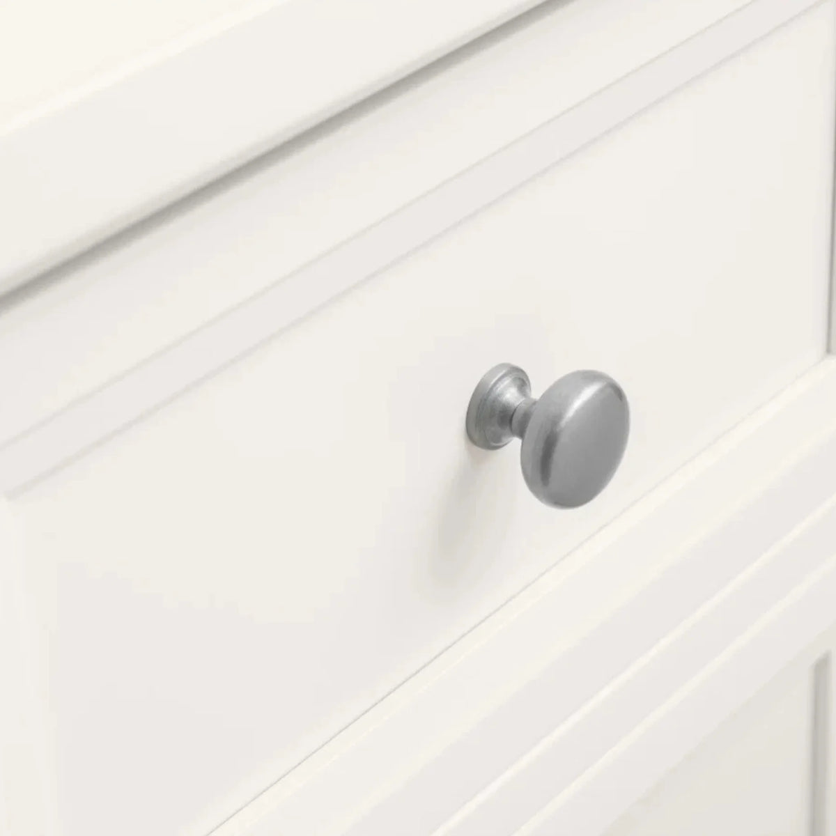 Maine White Wooden 3-Drawer Bedside Chest – drawer and handle detail close-up