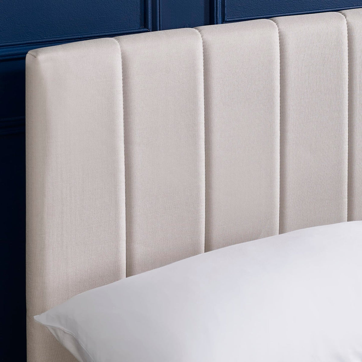Aylen Upholstered Bed
