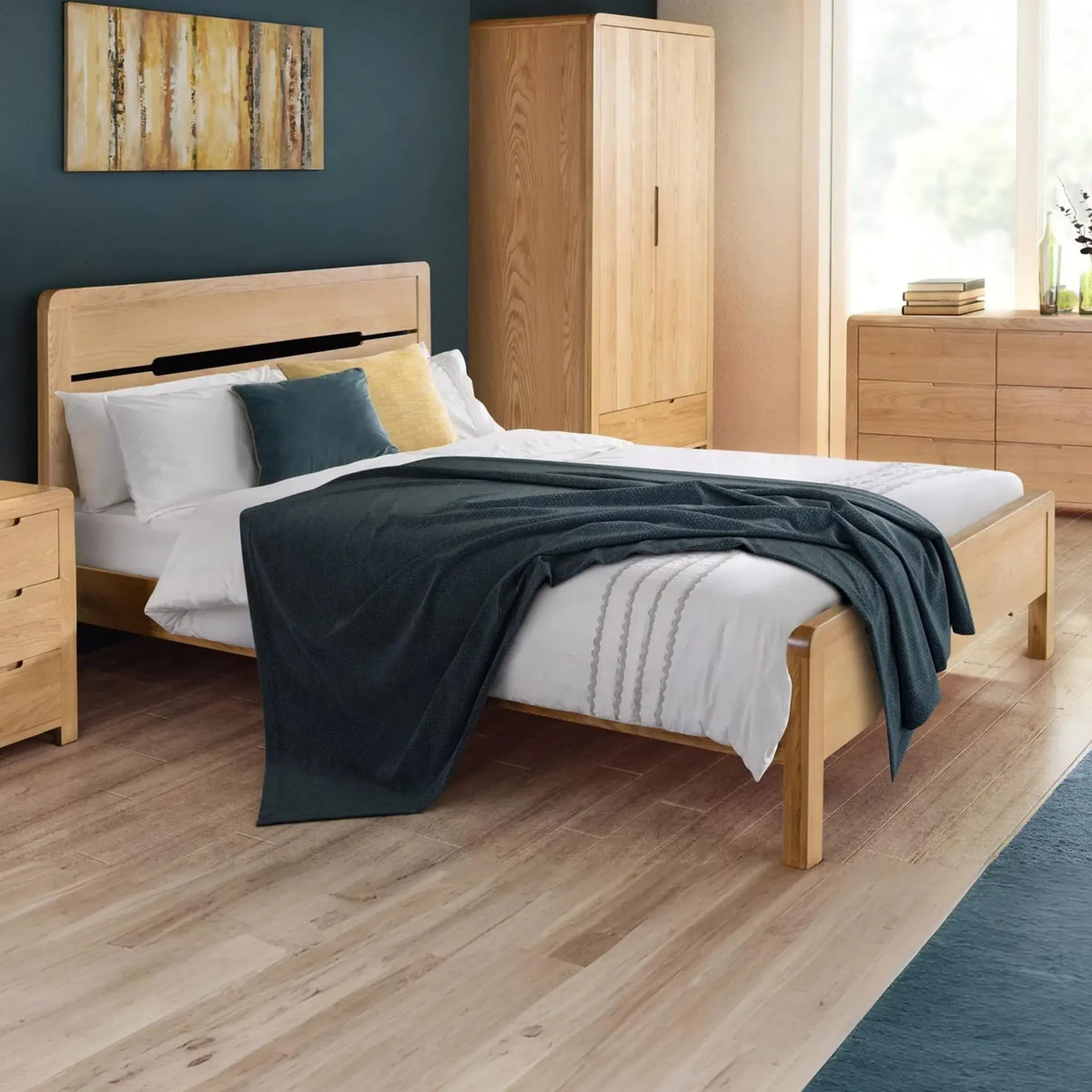 Curve Oak Bed
