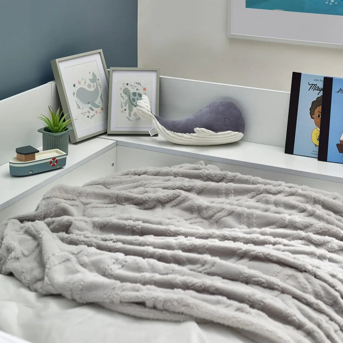 Cyclone White Storage Guest Bed