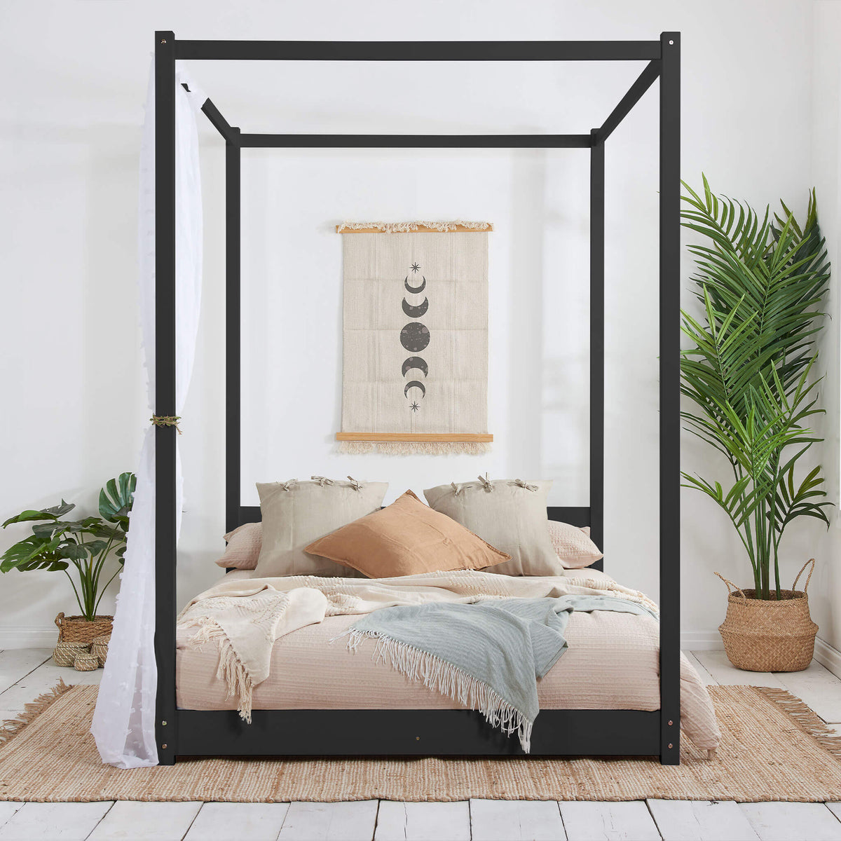 Darwin Bed Black Front