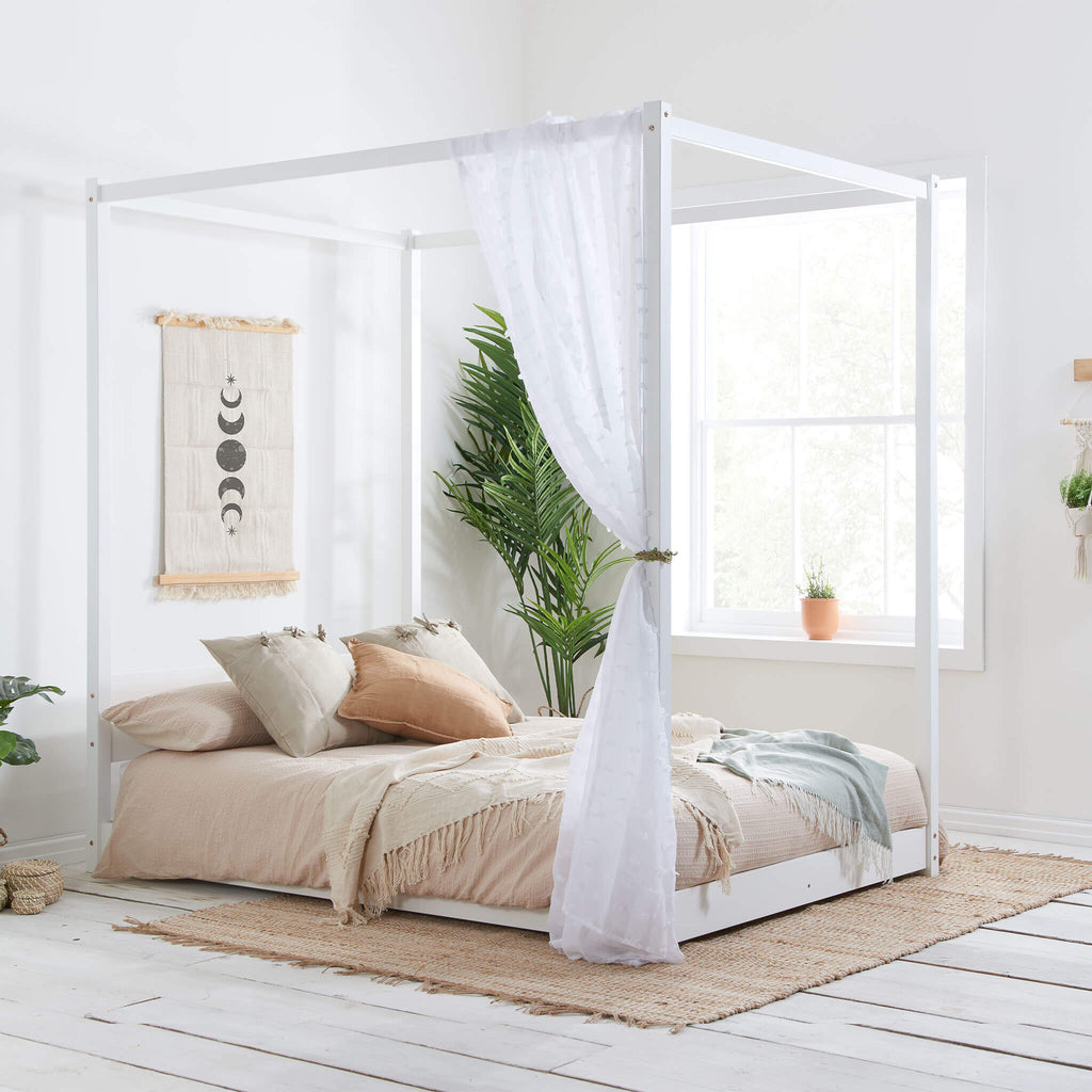 Darwin Bed White