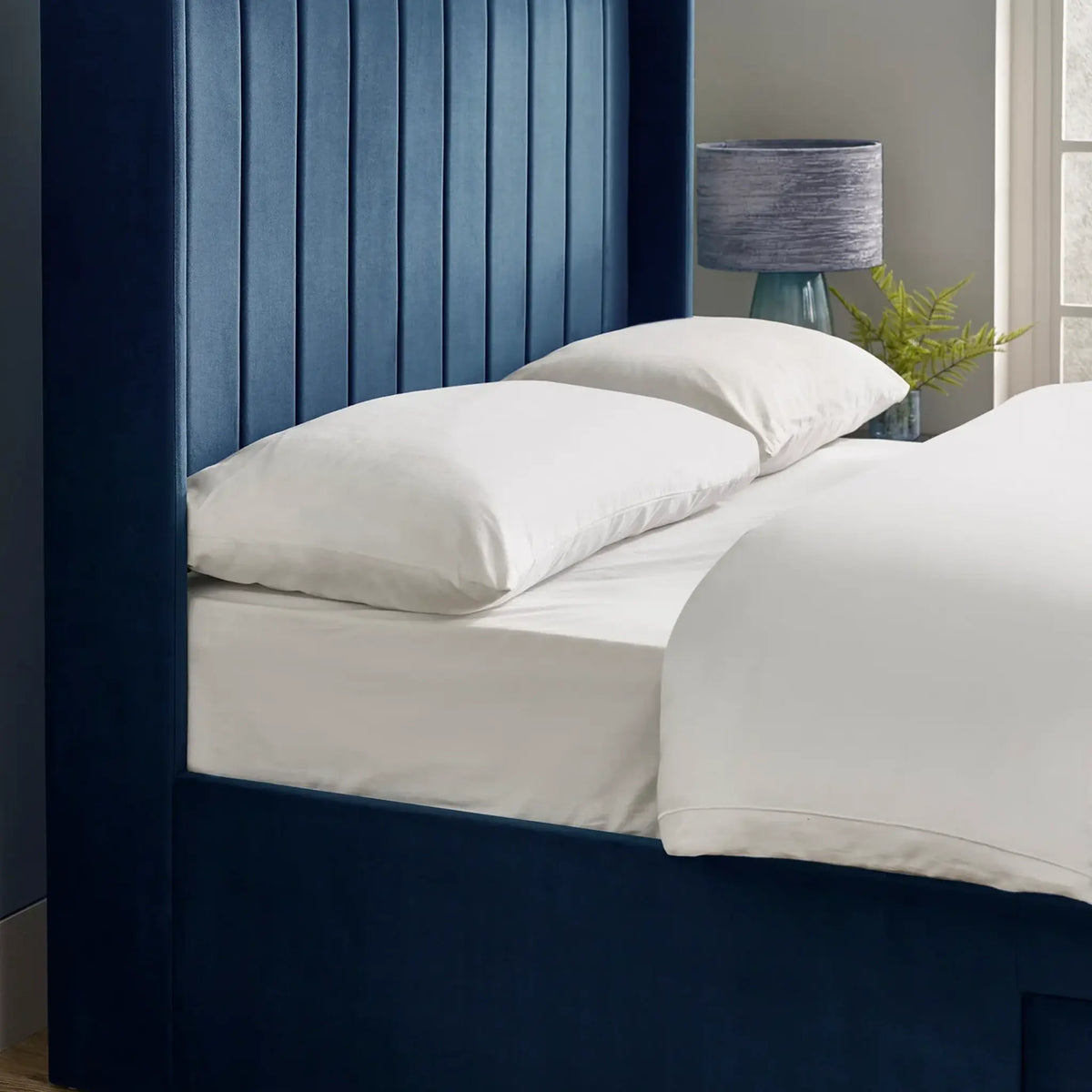 Leila Blue Velvet Divan Bed