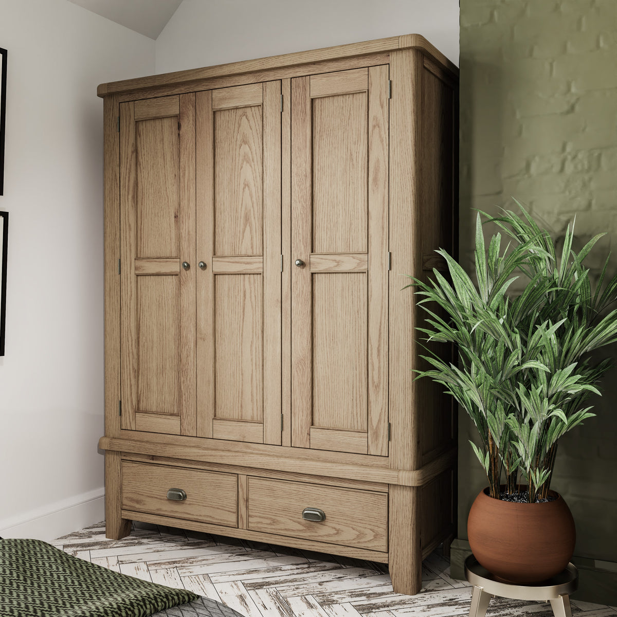 Hatton Oak 3 Door Wardrobe