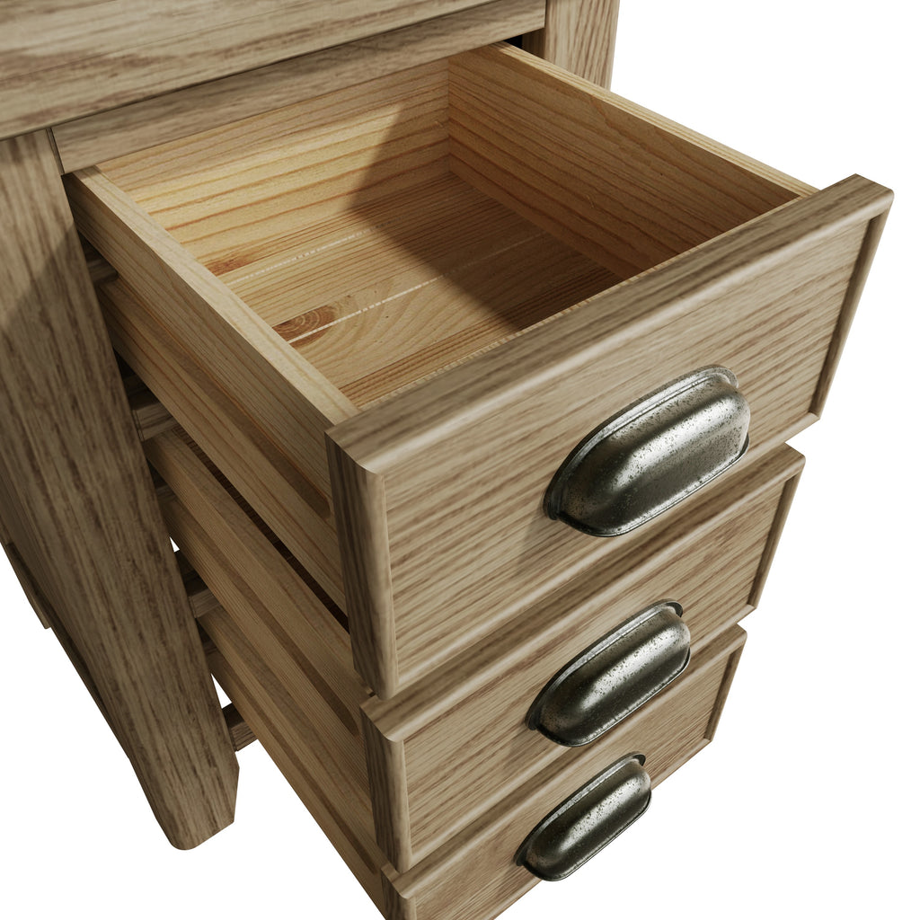 Chest of drawer details