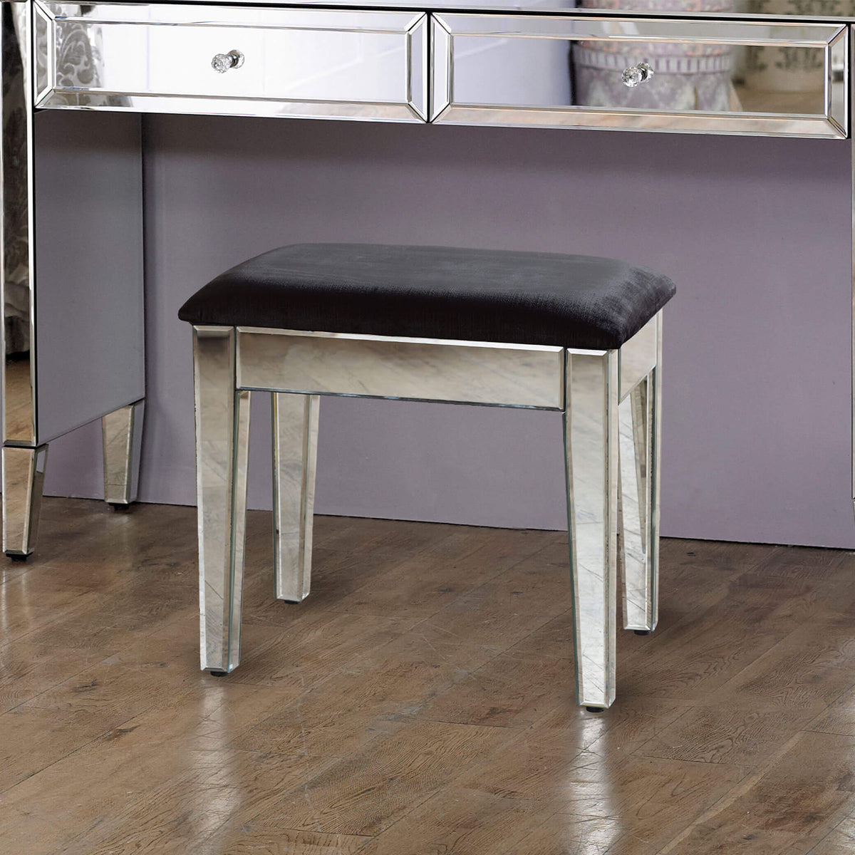 Valencia stool