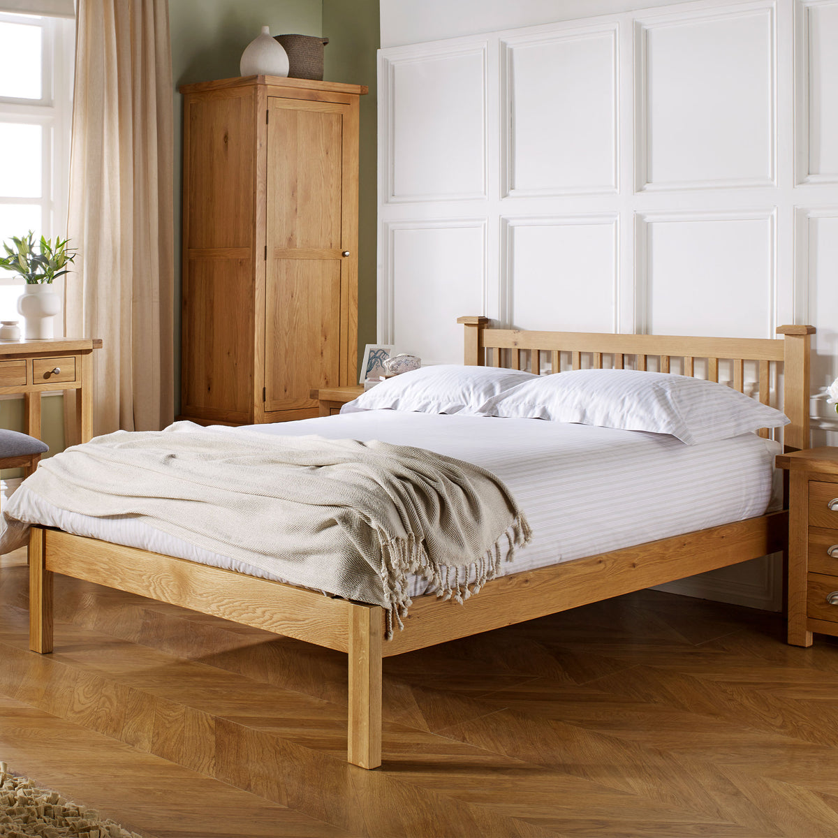 Woburn Oak Bed Side