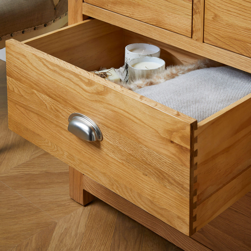 Woburn Oak 3 Drawer Bedside Drawer Detail