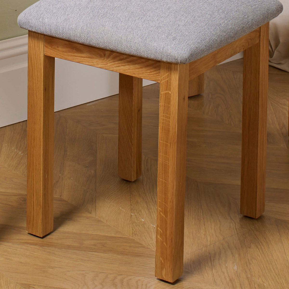 Woburn Stool Legs